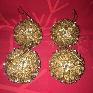 Set of 4 Gold Vintage ornaments